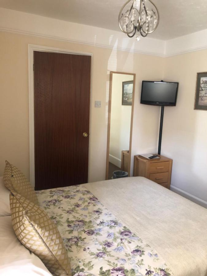 Auplands En-Suite Rooms Лімінгтон Екстер'єр фото